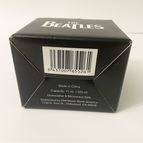 Beatles Magic Mystery Tour Mug with Original Box - Picture 15 of 16